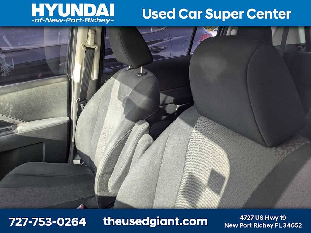 Used 2012 MAZDA MAZDA5 Sport FWD image 3