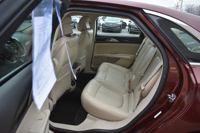 Used 2016 Lincoln MKZ Hybrid image 32