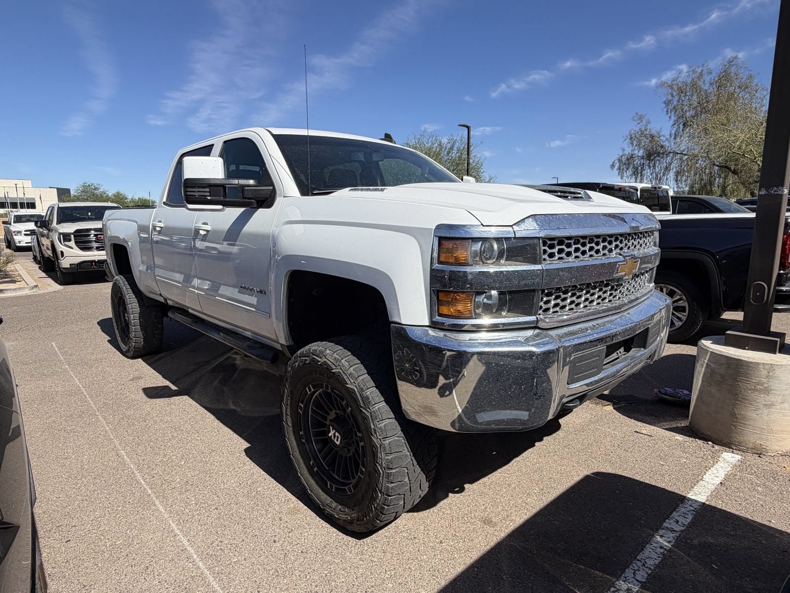 Used 2019 Chevrolet Silverado 2500 LT AWD/4WD image 6