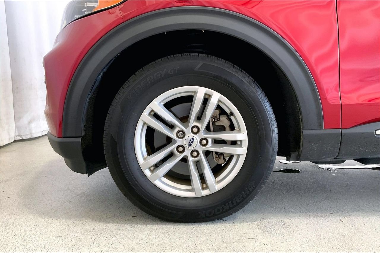 Used 2023 Ford Explorer XLT RWD image 6