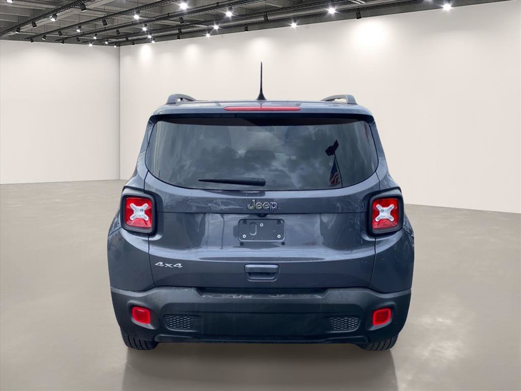 Certified 2023 Jeep Renegade Latitude w/ Premium Group AWD/4WD image 6