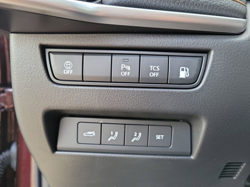 Certified 2025 MAZDA CX-90 Plug-In Hybrid w/Premium Sport image 24