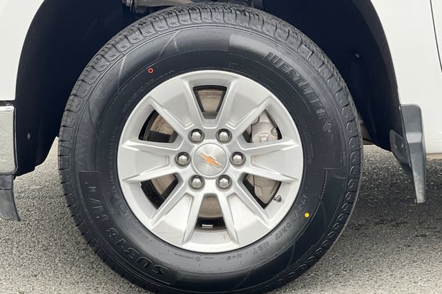 Used 2025 Chevrolet Silverado 1500 LT AWD/4WD image 25
