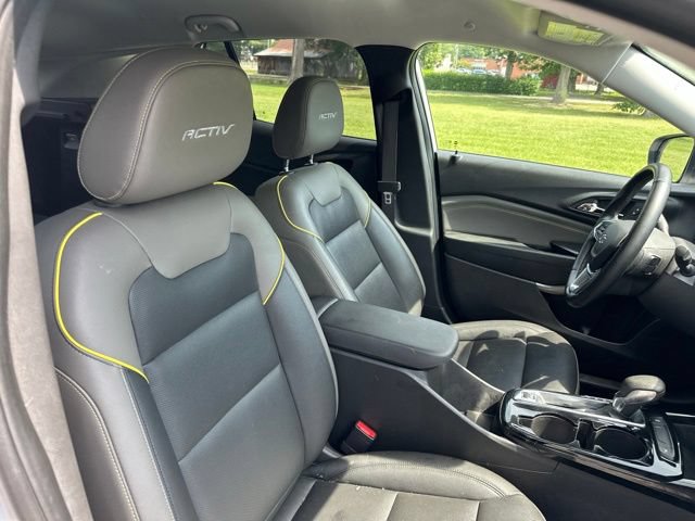 Used 2025 Chevrolet Trax ACTIV FWD image 27