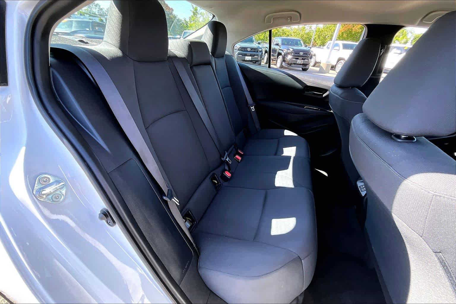 Used 2024 Toyota Corolla LE FWD image 19