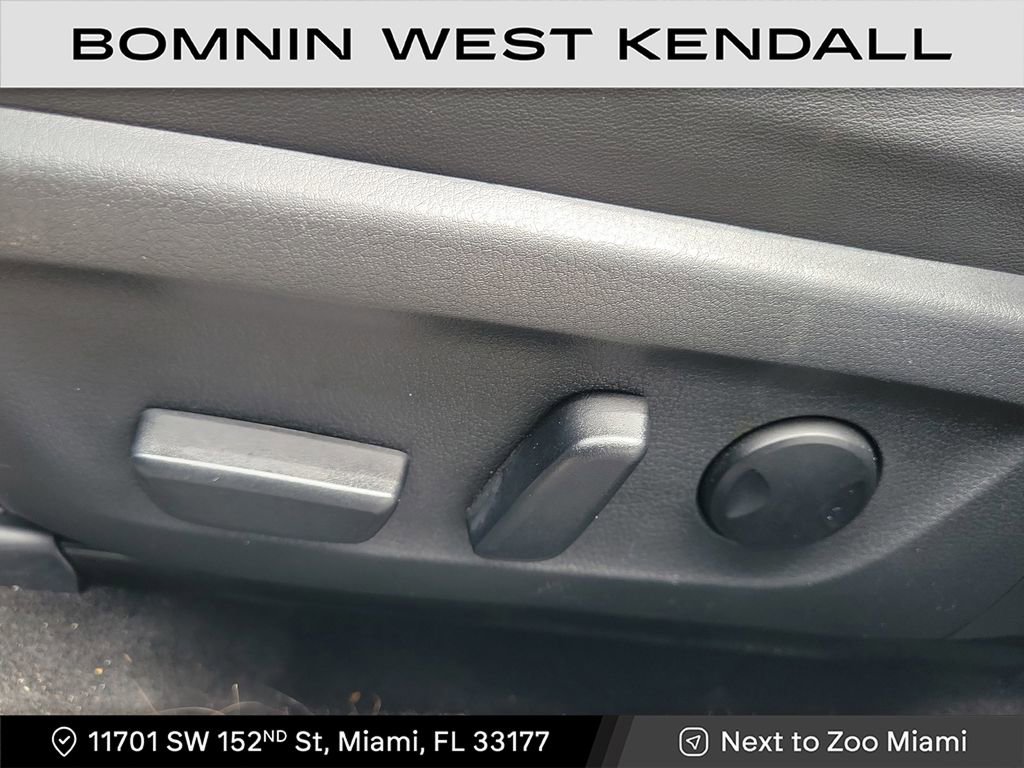 Used 2021 MAZDA MAZDA3 s image 11