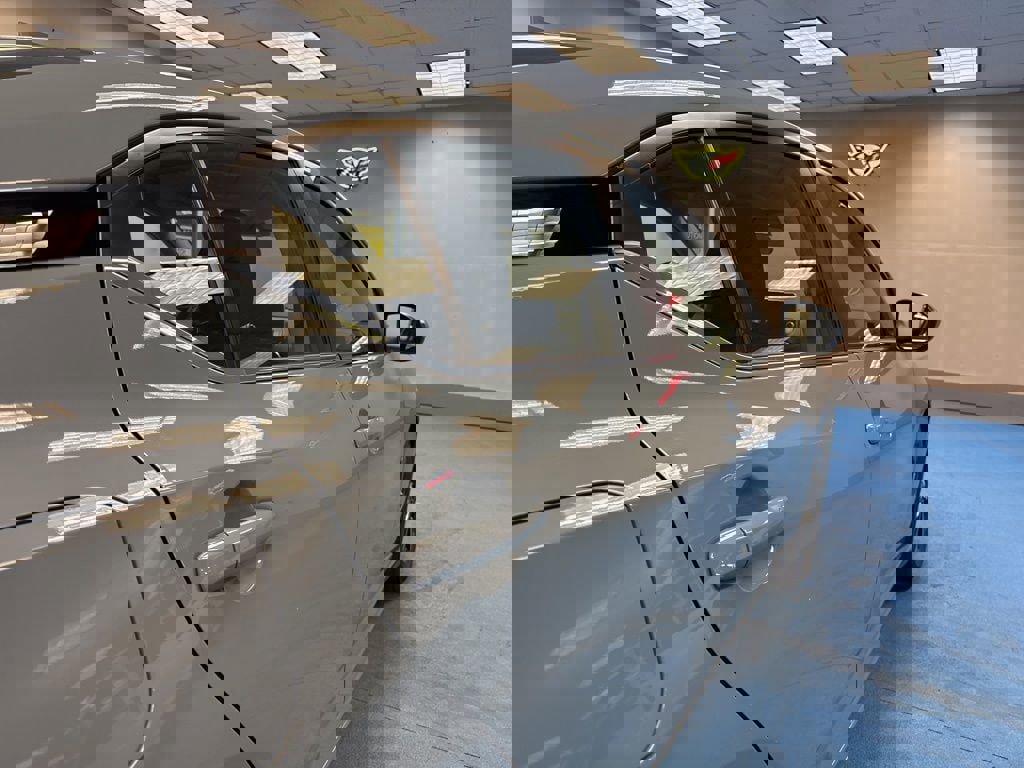 Used 2025 Nissan Sentra SV w/ All-Weather Package FWD image 6