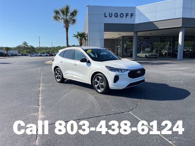 Used 2023 Ford Escape ST-Line w/ Tech Pack #1 FWD image 1