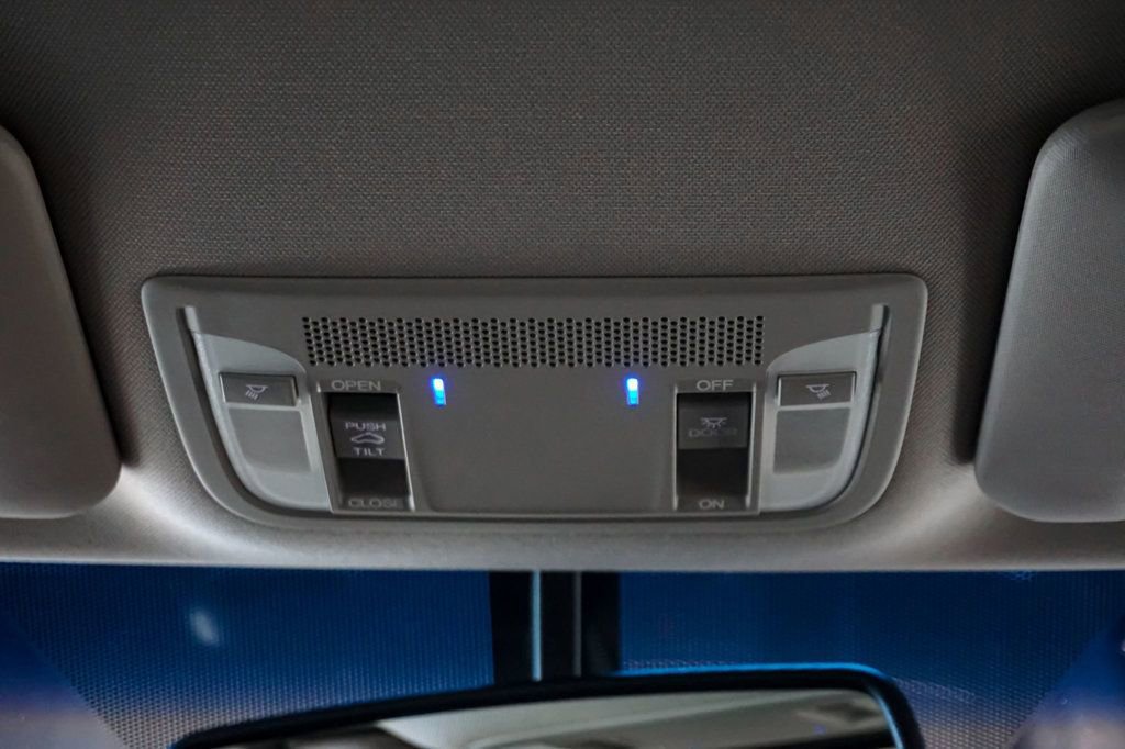 Used 2014 Acura ILX w/ Premium Package FWD image 25