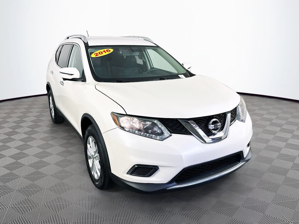 Used 2016 Nissan Rogue SV w/ SV Premium Package FWD image 3