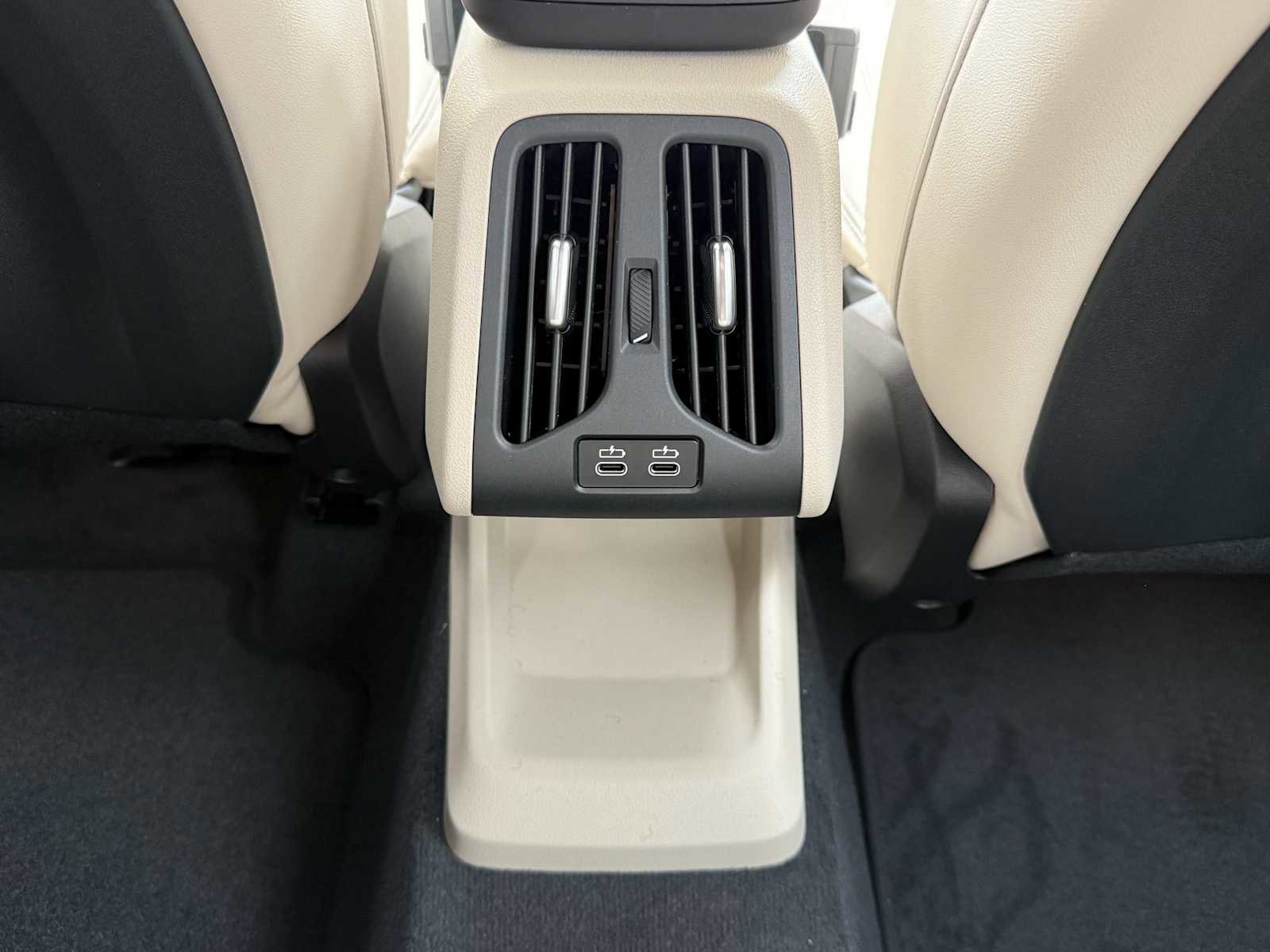 Used 2025 BMW X1 xDrive28i w/ Premium Package image 42