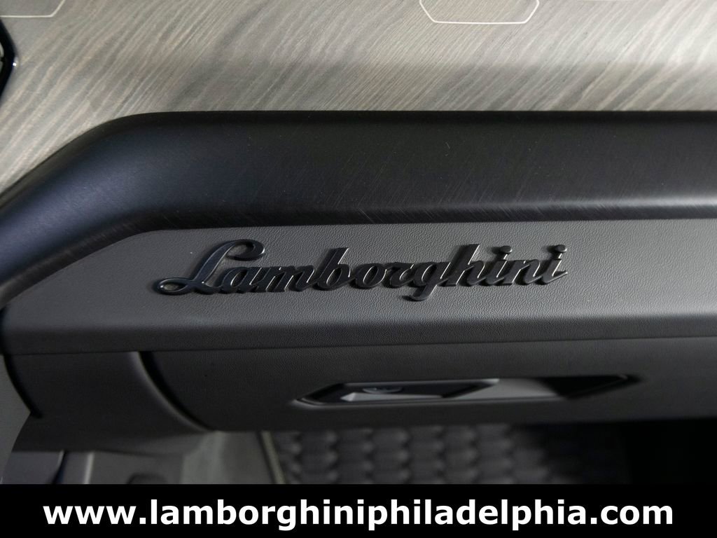 Used 2023 Lamborghini Urus S AWD/4WD image 36