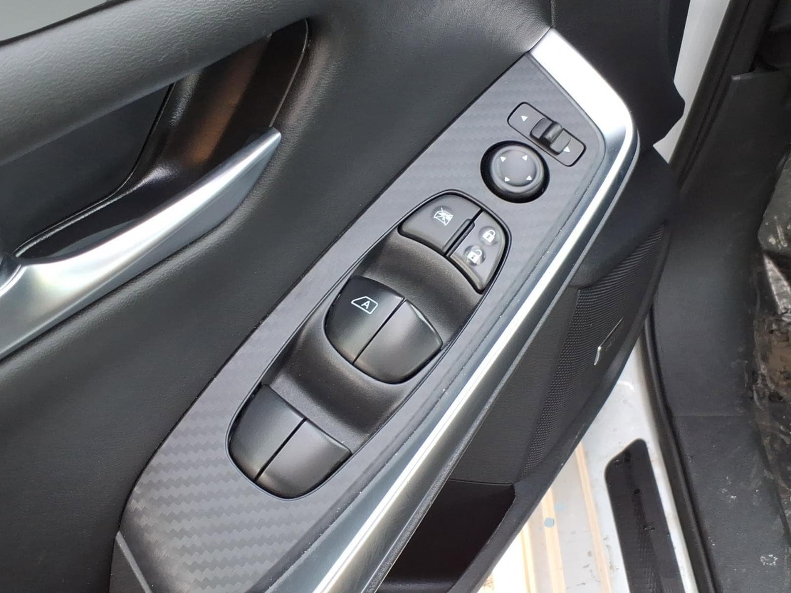 Used 2024 Nissan Sentra SR w/ SR Premium Package FWD image 14