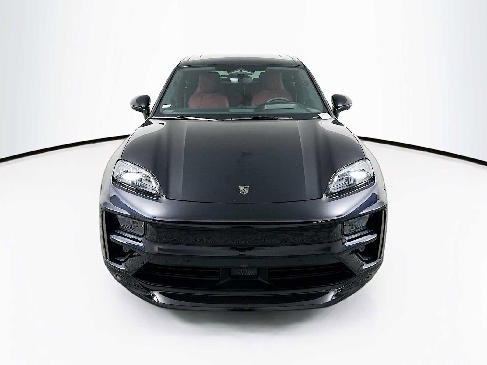 New 2025 Porsche Macan Turbo Electric image 6