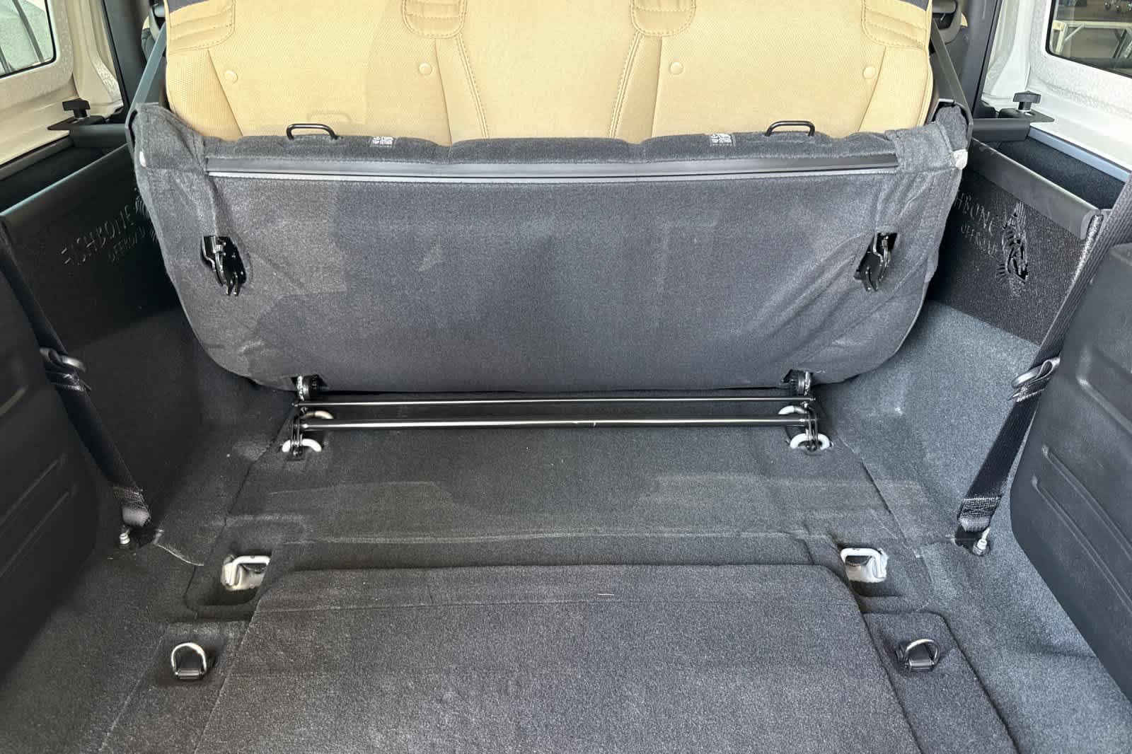 Used 2022 Jeep Wrangler Sport AWD/4WD image 16