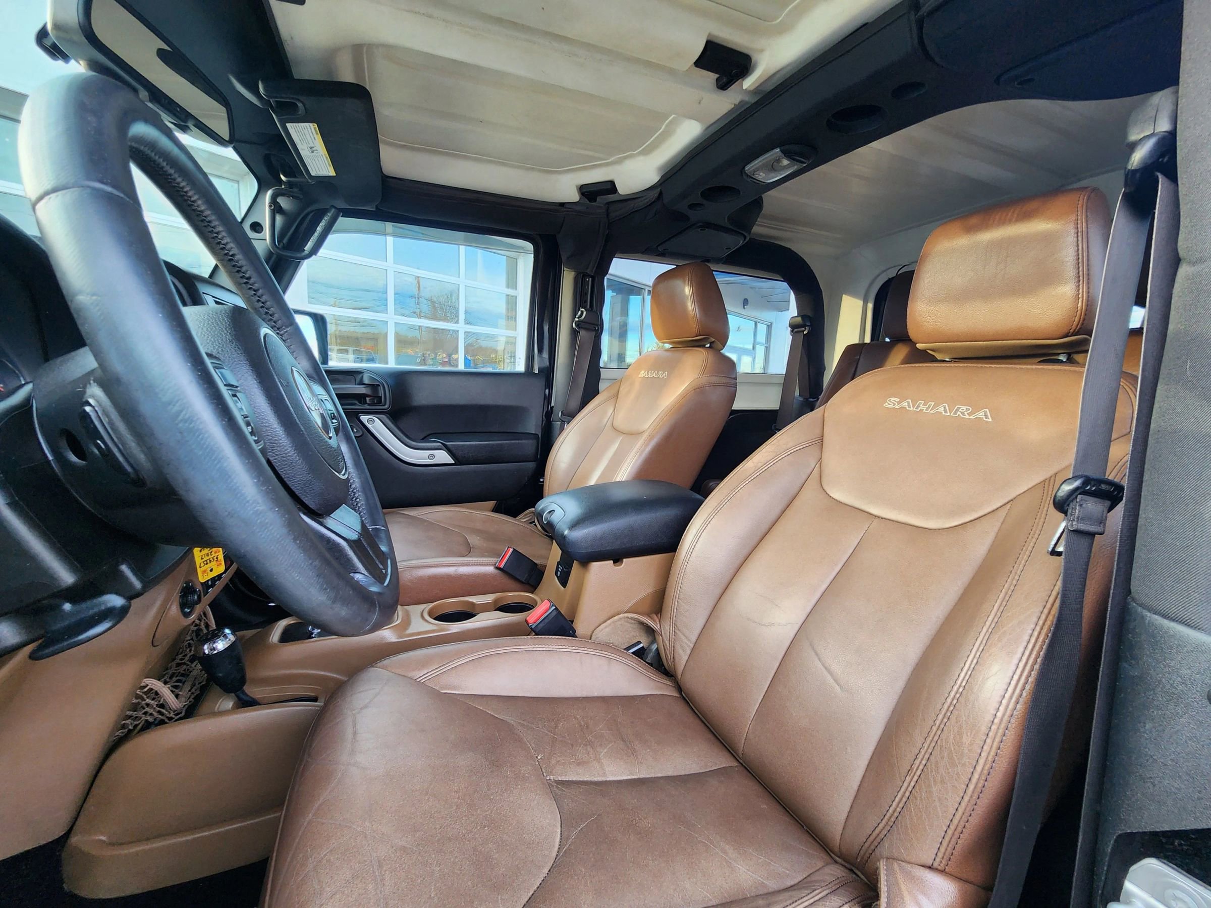 Used 2017 Jeep Wrangler Sahara image 21