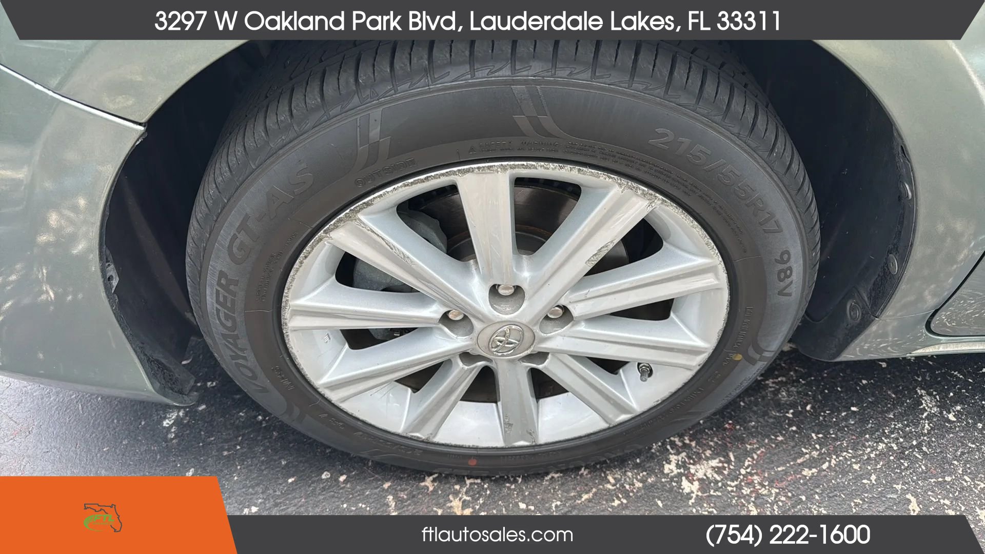 Used 2013 Toyota Camry XLE w/ Leather Pkg FWD image 15