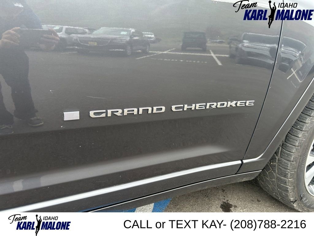 Used 2021 Jeep Grand Cherokee L Overland w/ Luxury Tech Group IV AWD/4WD image 9