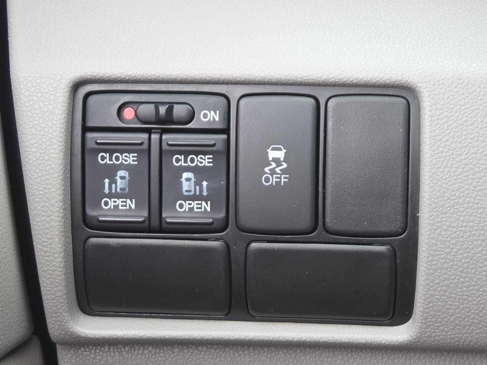 Used 2013 Honda Odyssey EX image 7