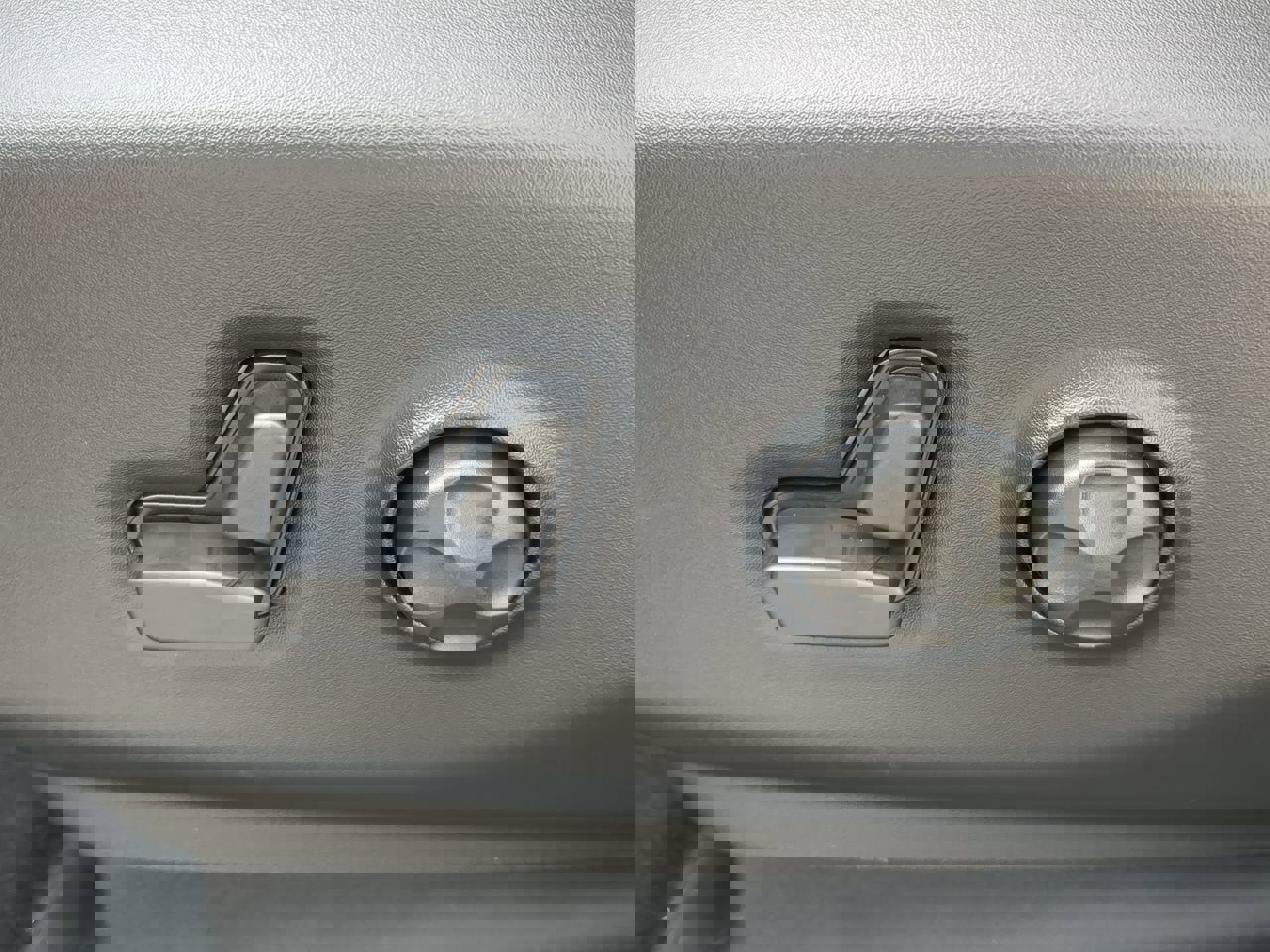 New 2026 Chrysler Pacifica Select image 26