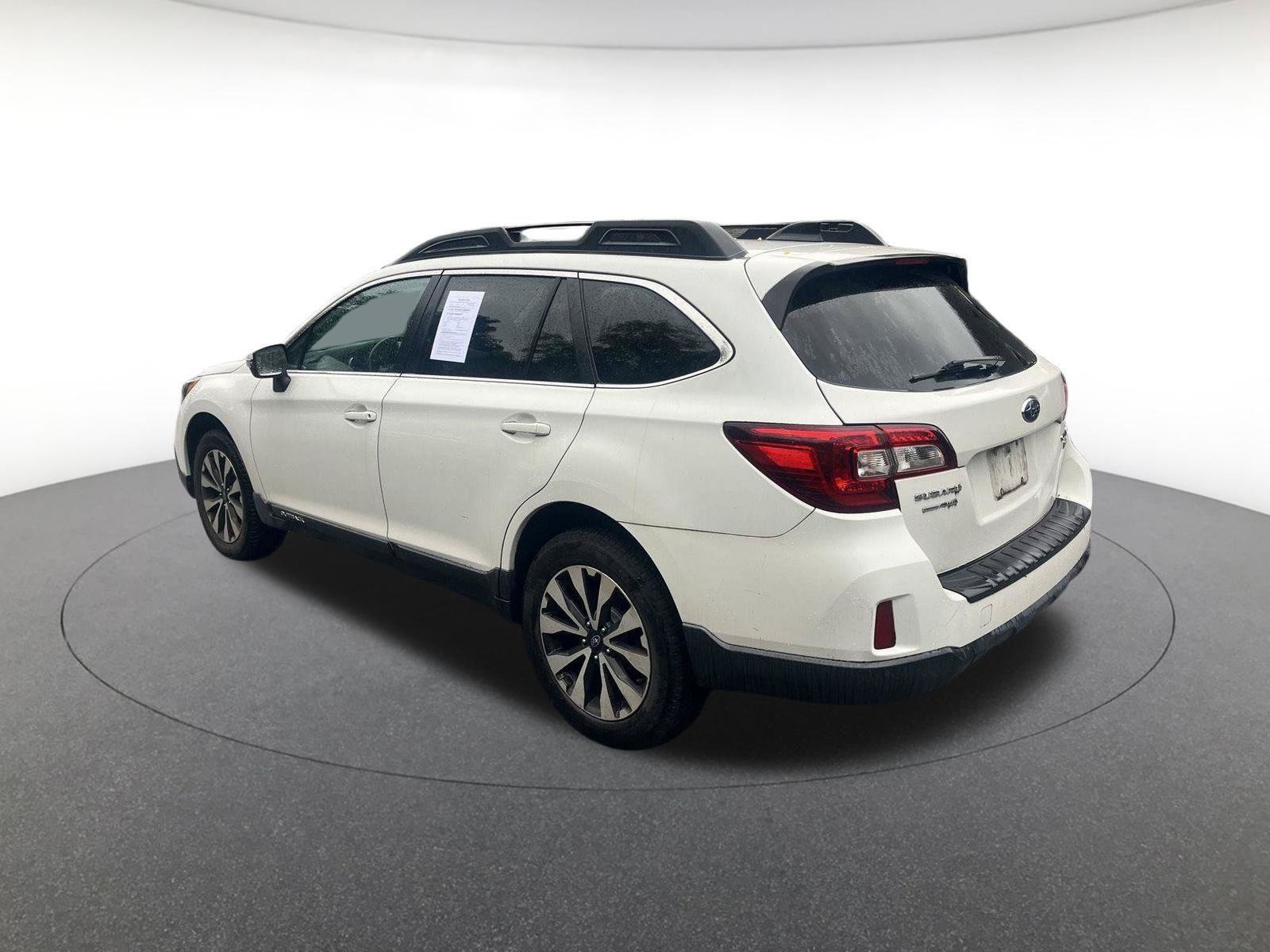 Used 2017 Subaru Outback 3.6R Limited AWD/4WD image 5