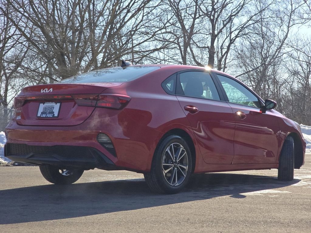 Used 2024 Kia Forte LXS image 12