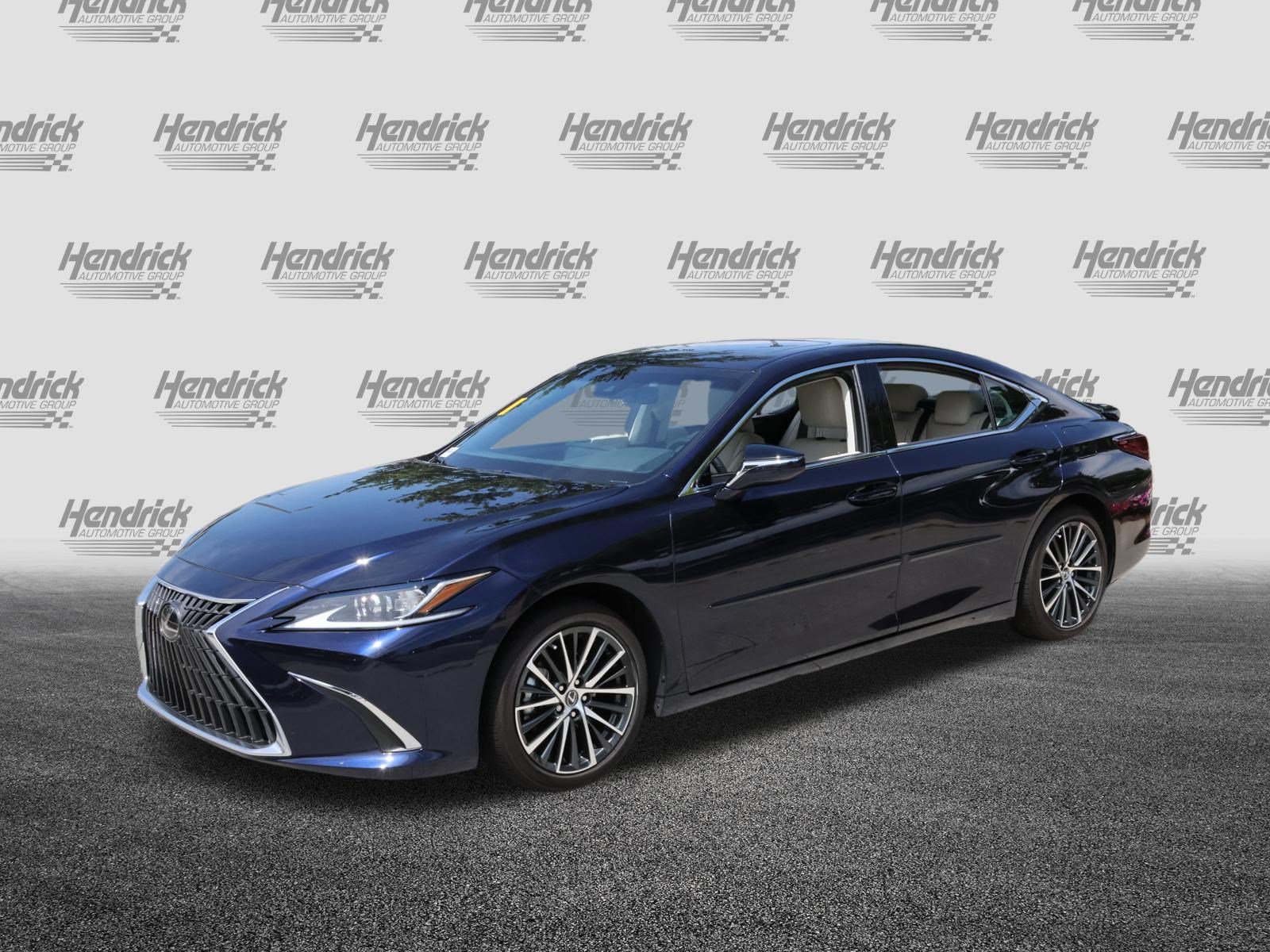 Used 2025 Lexus ES 300h w/ Premium Package FWD image 5