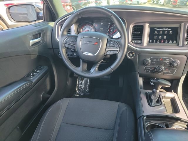 Used 2019 Dodge Charger SXT w/ Blacktop Package image 9