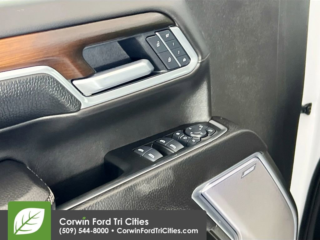 Used 2025 GMC Sierra 3500 Denali image 12