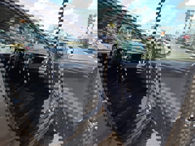 Used 2014 Toyota RAV4 LE AWD/4WD image 13