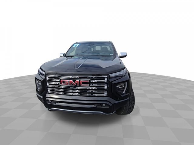 Used 2023 GMC Canyon Denali image 3