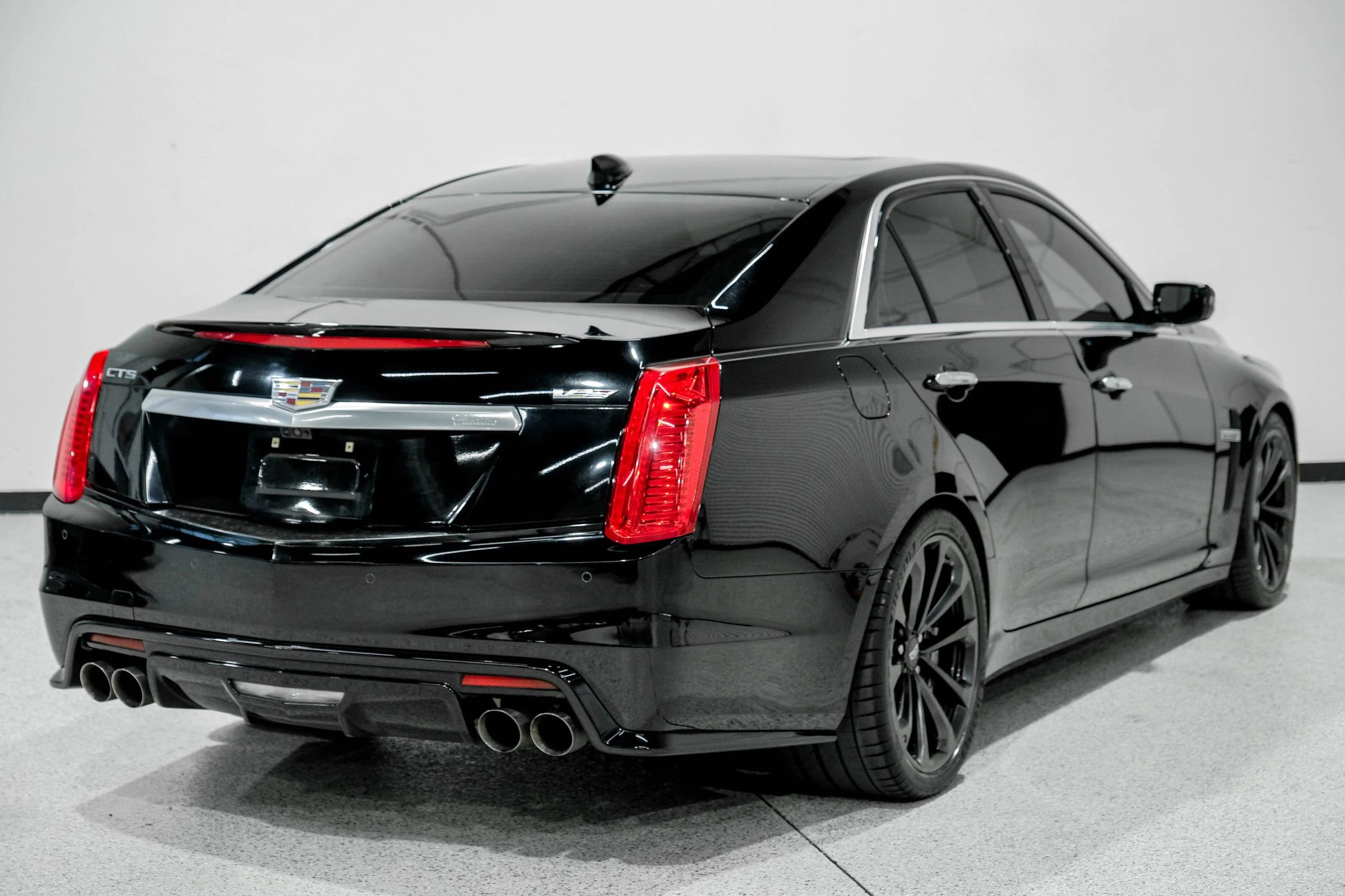 Used 2018 Cadillac CTS V w/ Luxury Package image 6
