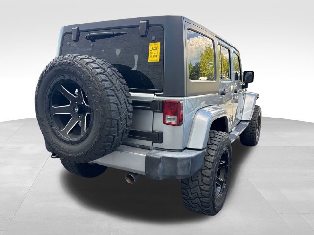 Used 2018 Jeep Wrangler Unlimited Sahara AWD/4WD image 3