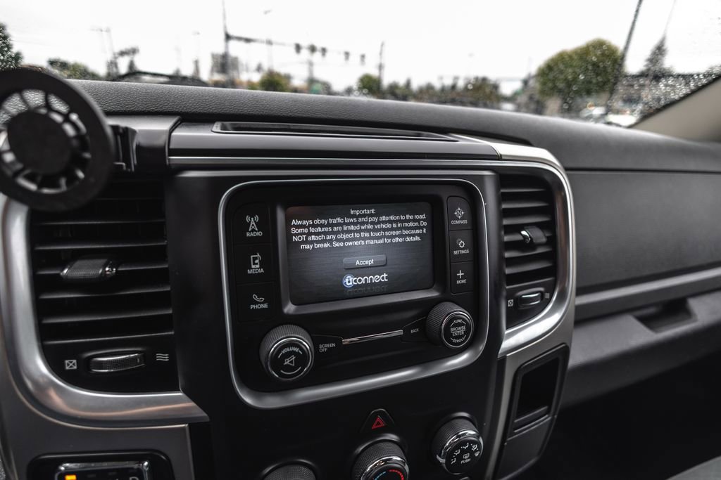Used 2017 RAM 1500 Classic SLT AWD/4WD image 15