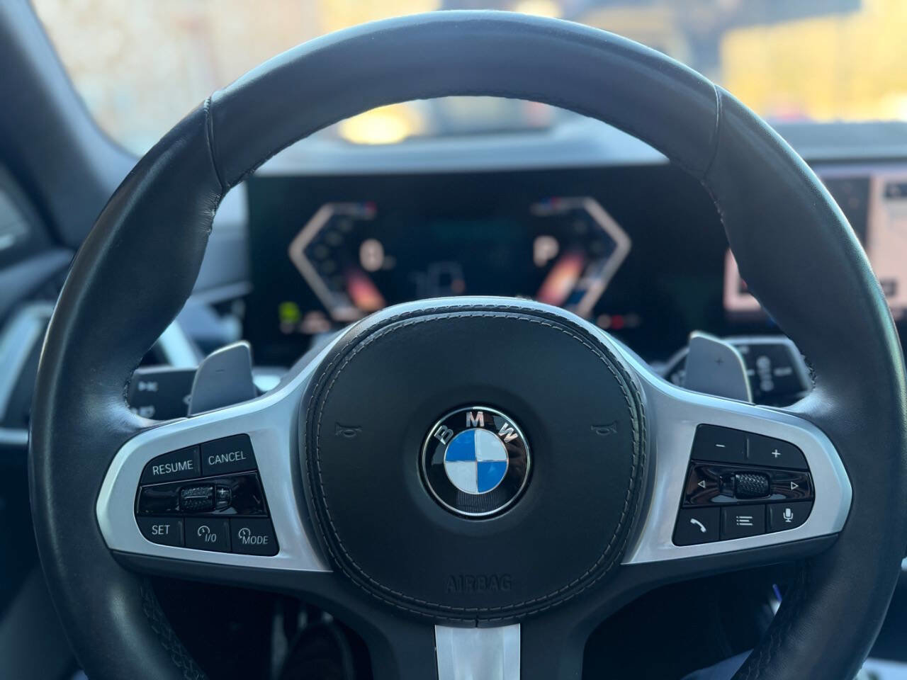 Used 2024 BMW X7 xDrive40i w/ Executive Package image 18