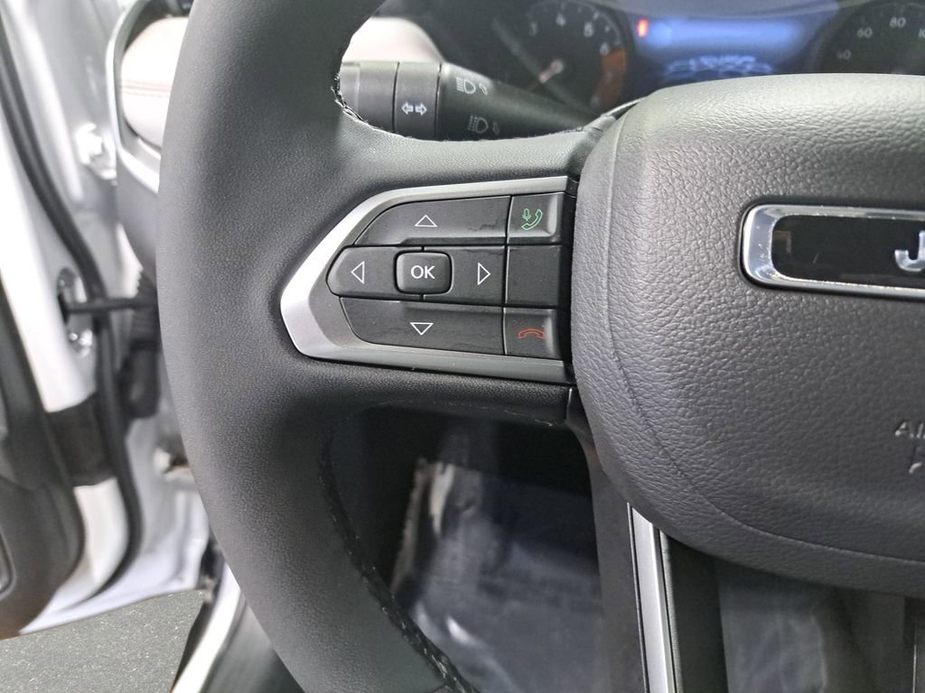 Certified 2024 Jeep Compass Limited AWD/4WD image 17