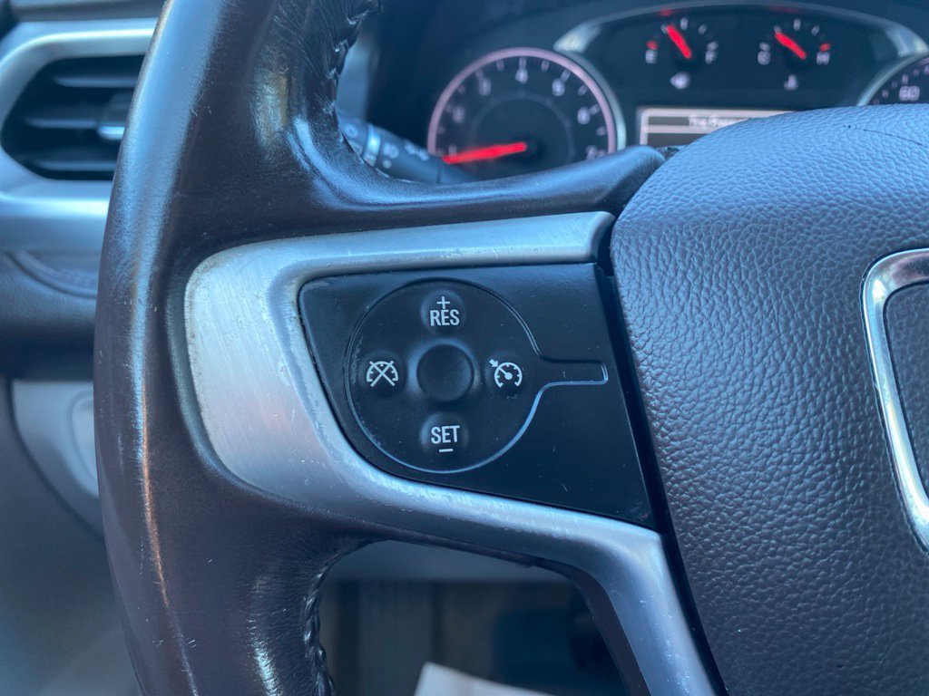 Used 2018 GMC Acadia SLT w/ LPO, Black Accent Package AWD/4WD image 19