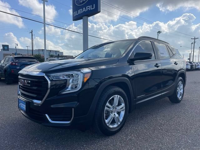 Used 2022 GMC Terrain SLE w/ Driver Convenience Package FWD image 3