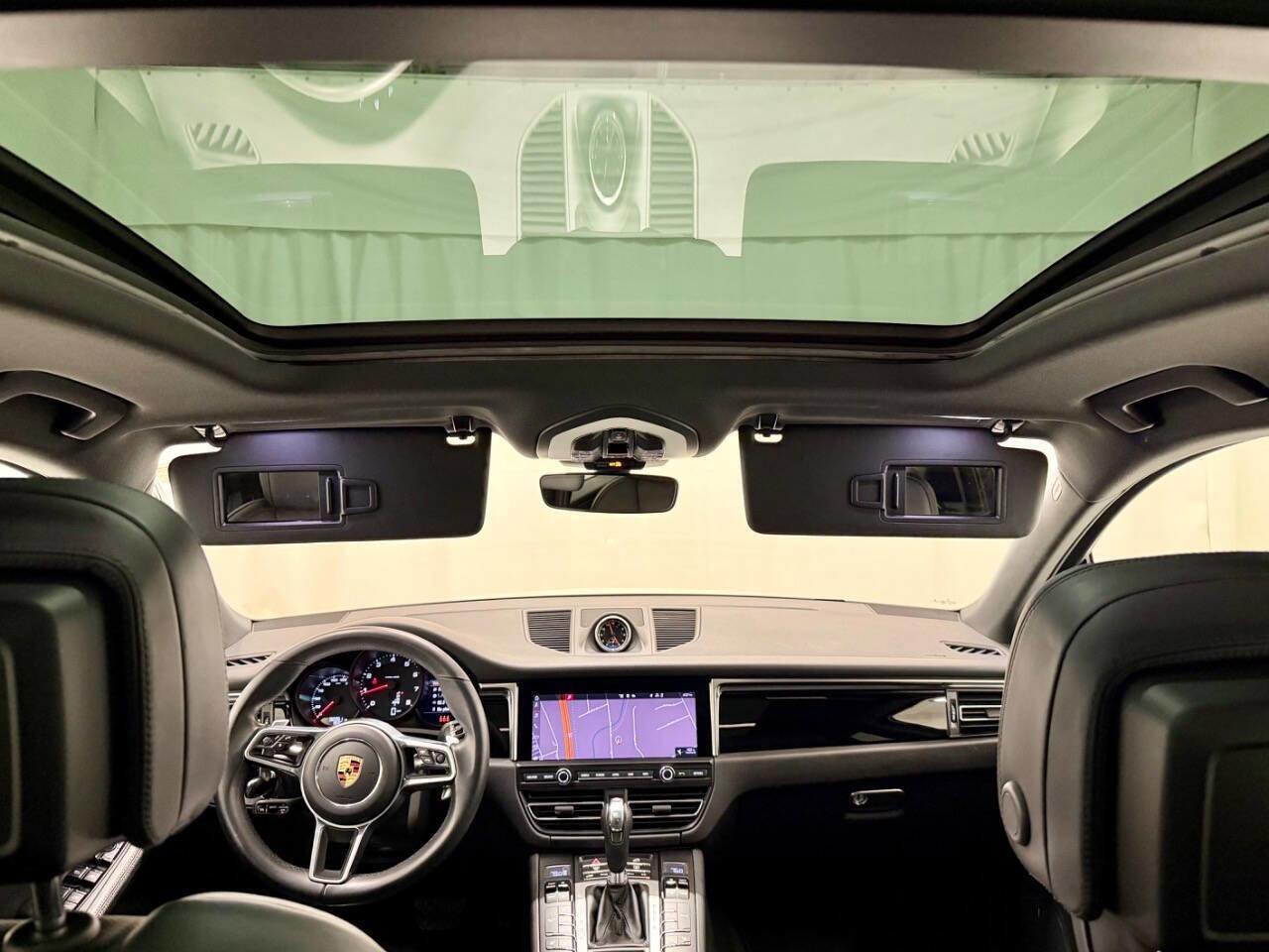 Used 2021 Porsche Macan image 16