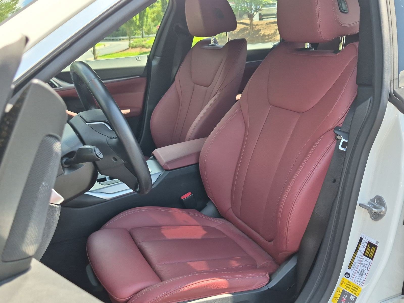 Used 2023 BMW i4 eDrive40 RWD image 16