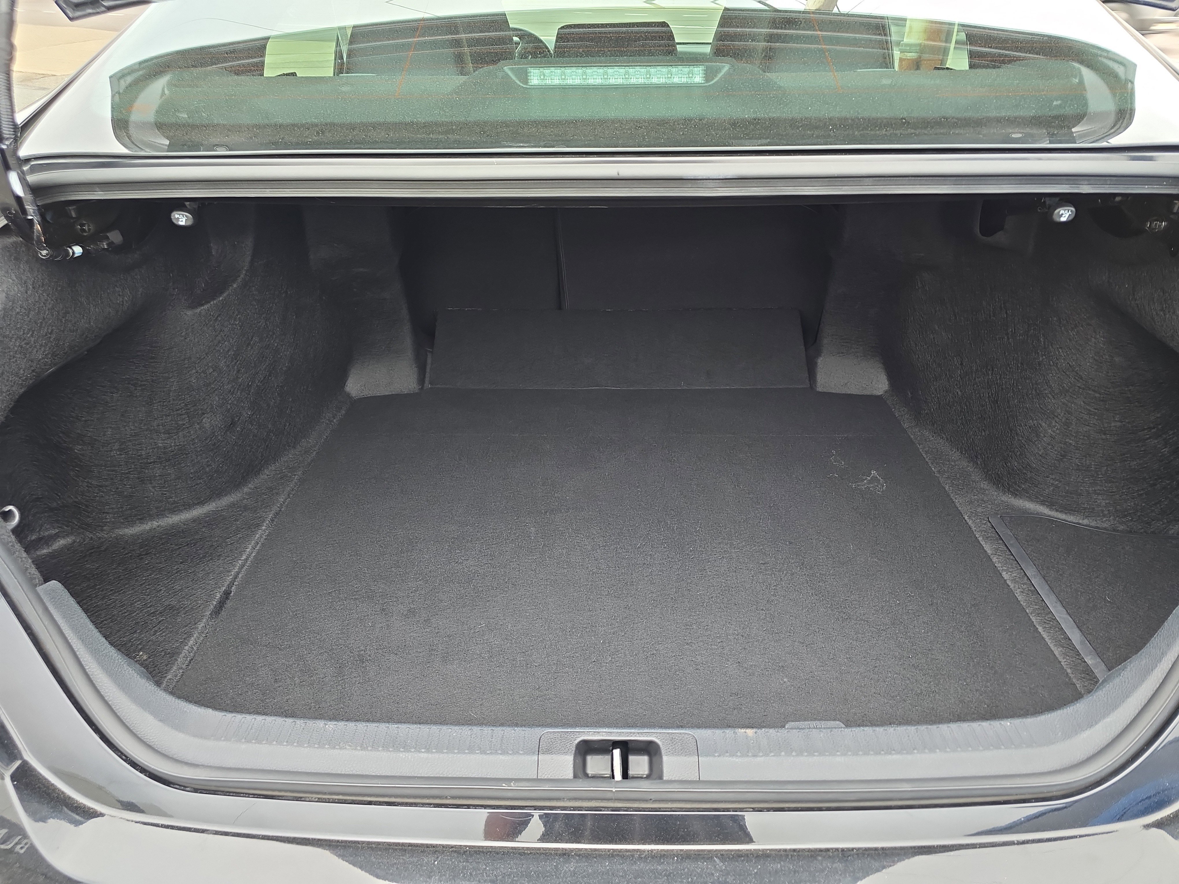 Used 2025 Toyota Camry SE FWD image 5