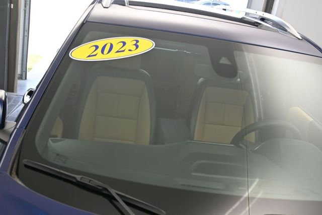 Used 2023 Chevrolet Equinox Premier AWD/4WD image 41