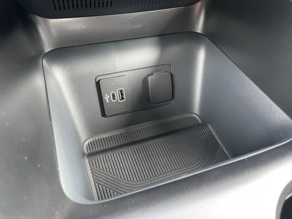 New 2026 Ford Explorer Active image 13