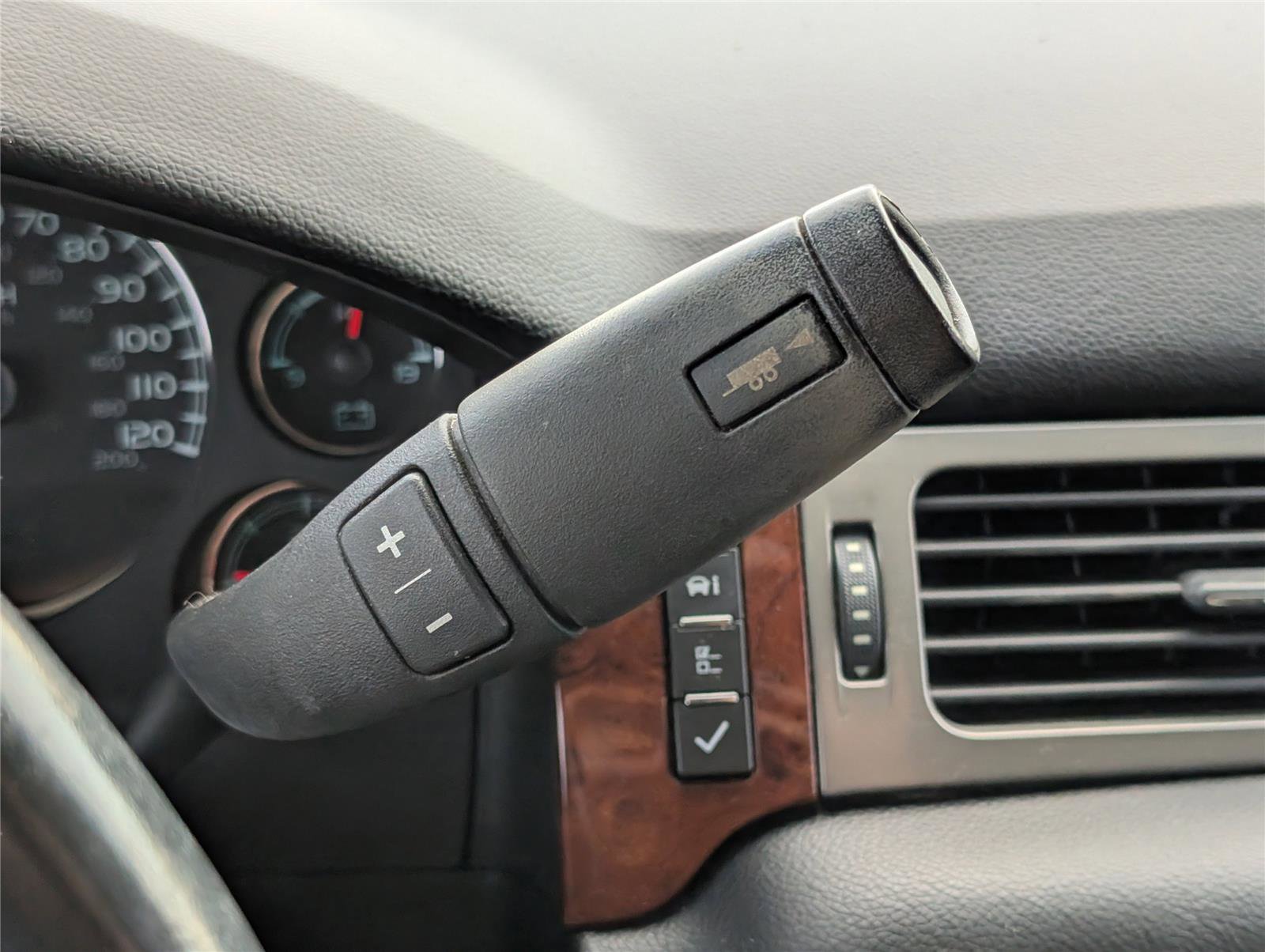 Used 2013 GMC Yukon SLT image 21