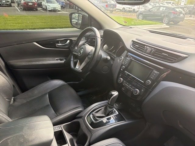 Used 2021 Nissan Rogue Sport SL w/ Premium Package AWD/4WD image 8