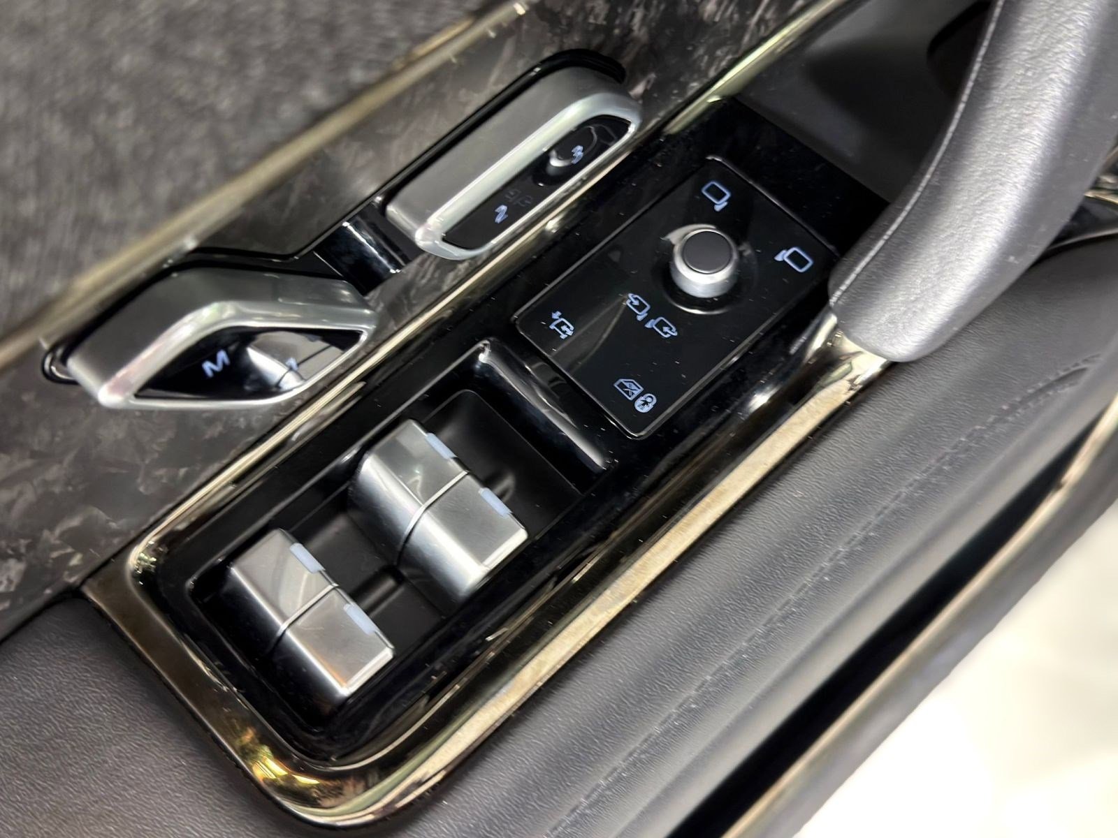 Certified 2023 Land Rover Range Rover Sport First Edition image 24