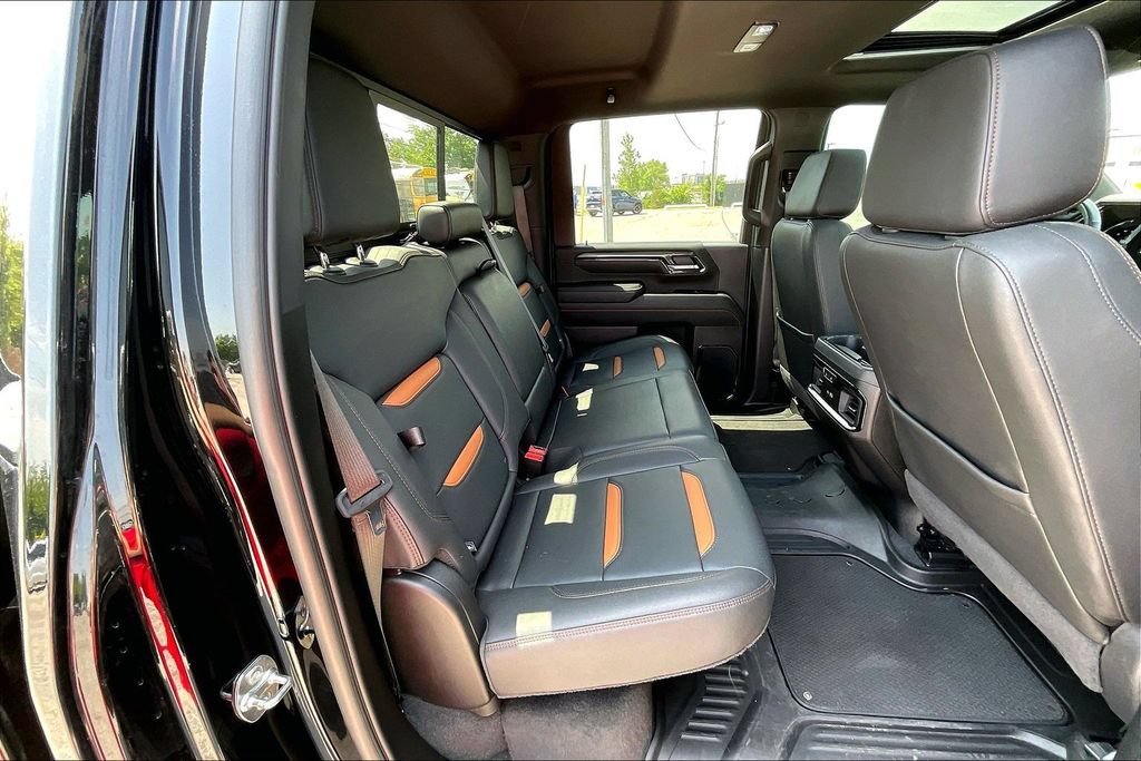 Used 2025 GMC Sierra 2500 AT4 w/ AT4 Premium Plus Package AWD/4WD image 24