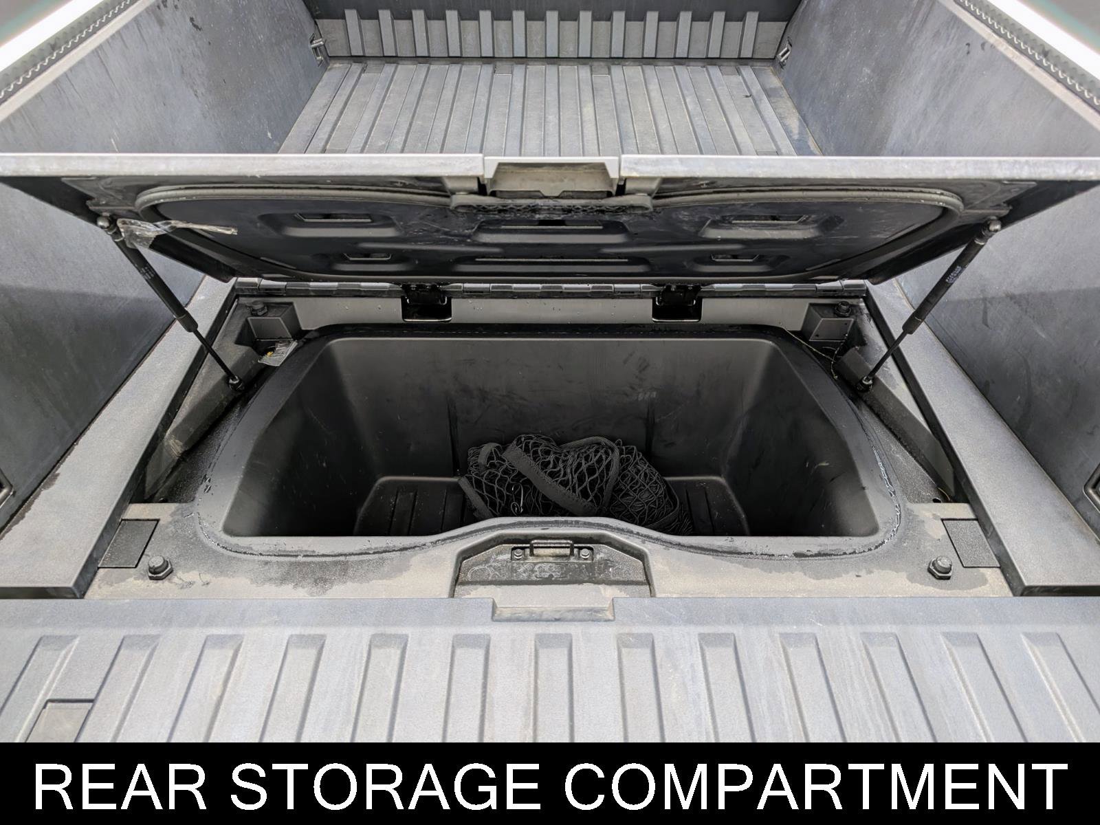 Used 2025 Tesla Cybertruck AWD Crew Cab image 24