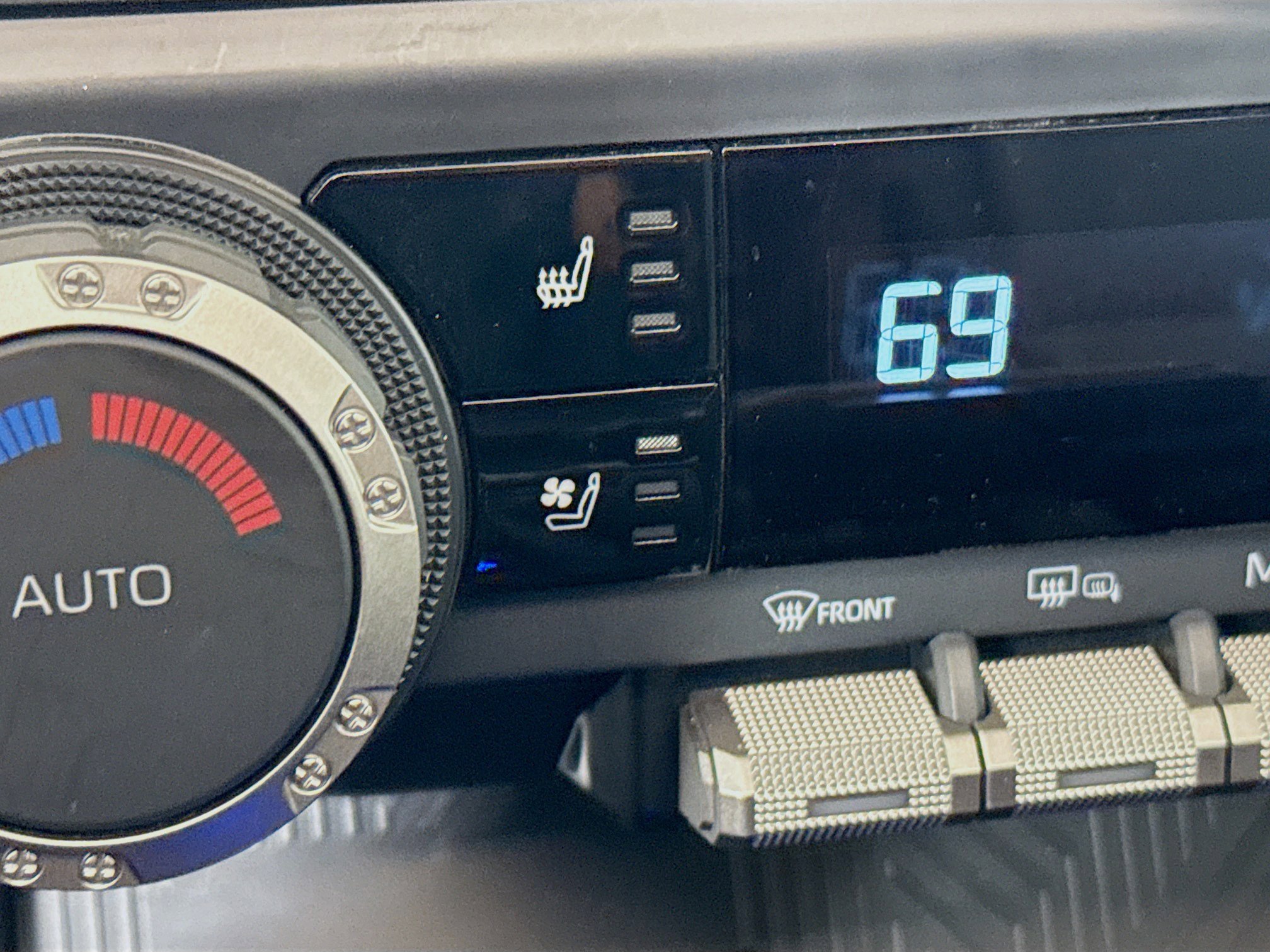 Used 2025 Toyota 4Runner TRD Off-Road Premium w/ Tow Technology Package image 22