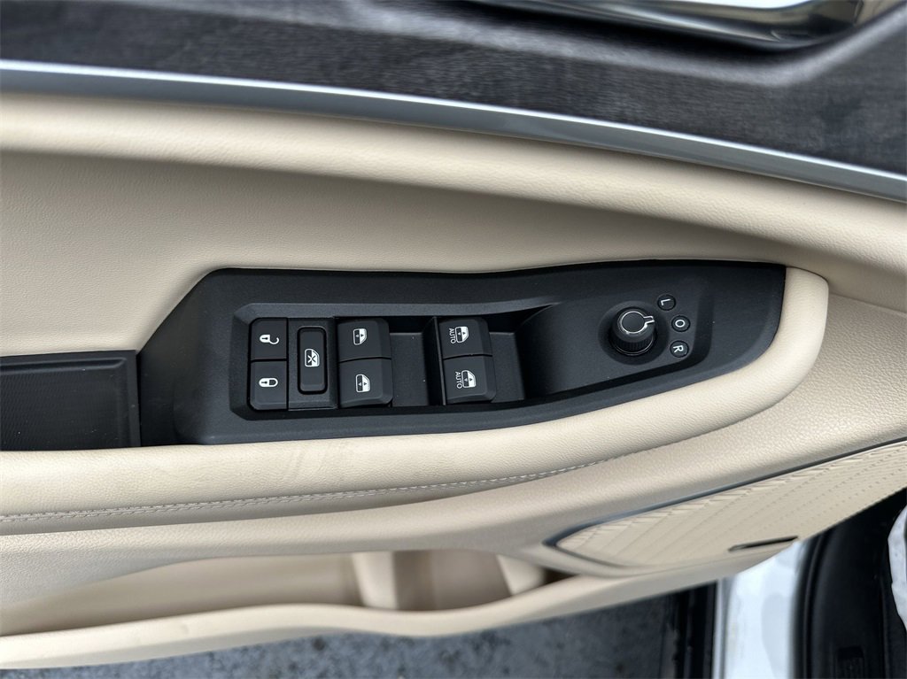 New 2024 Jeep Grand Cherokee Limited 4xe w/ Luxury Tech Group II image 5